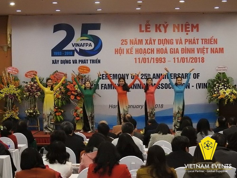 Ceremony on 25th anniversary of Vietnam Family Planning Association 